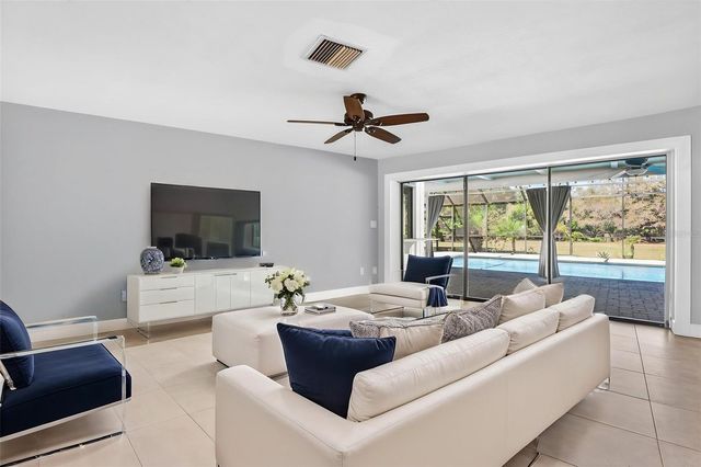 2111 PADDOCK CIRCLE, Dunedin, FL 34698