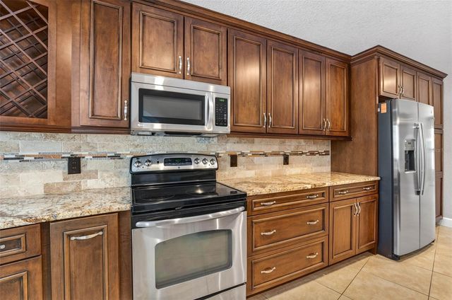 2111 PADDOCK CIRCLE, Dunedin, FL 34698