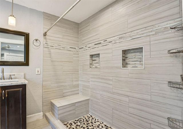 2111 PADDOCK CIRCLE, Dunedin, FL 34698