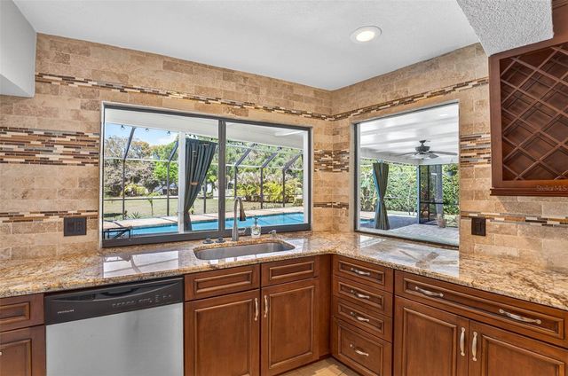 2111 PADDOCK CIRCLE, Dunedin, FL 34698