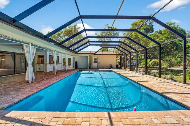 2111 PADDOCK CIRCLE, Dunedin, FL 34698