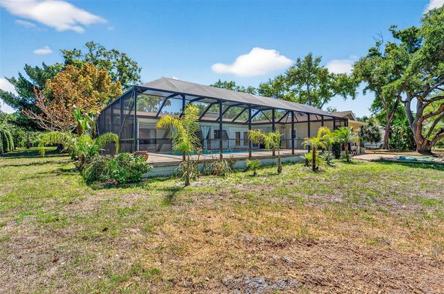 2111 PADDOCK CIRCLE, Dunedin, FL 34698