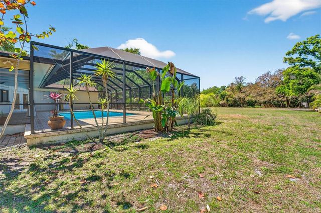 2111 PADDOCK CIRCLE, Dunedin, FL 34698