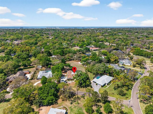 2111 PADDOCK CIRCLE, Dunedin, FL 34698