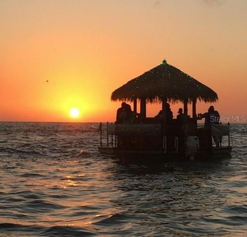 2111 PADDOCK CIRCLE, Dunedin, FL 34698