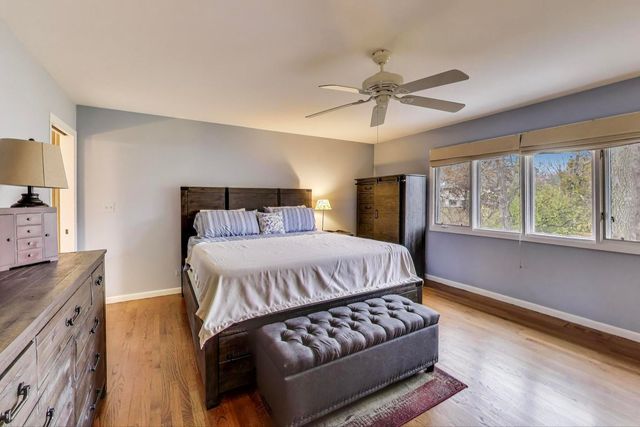 11515 BURR OAK Lane, Burr Ridge, IL 60527