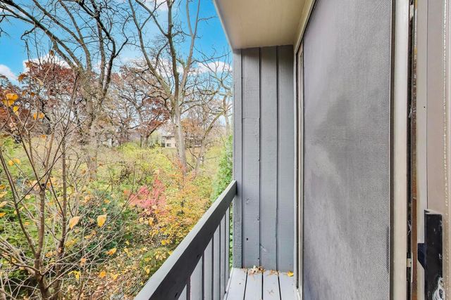 11515 BURR OAK Lane, Burr Ridge, IL 60527