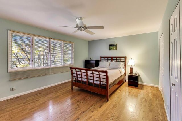 11515 BURR OAK Lane, Burr Ridge, IL 60527