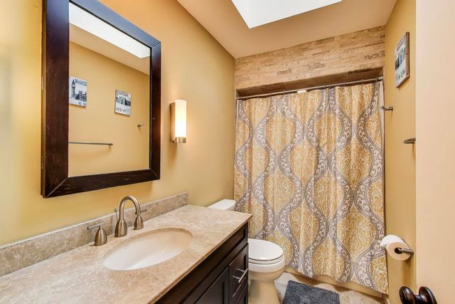 11515 BURR OAK Lane, Burr Ridge, IL 60527