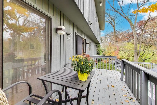 11515 BURR OAK Lane, Burr Ridge, IL 60527