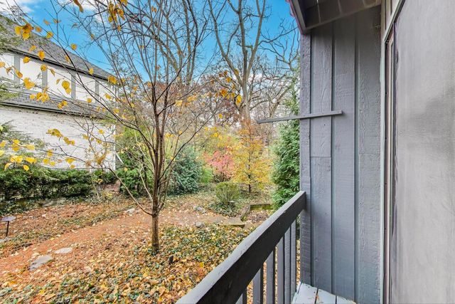 11515 BURR OAK Lane, Burr Ridge, IL 60527