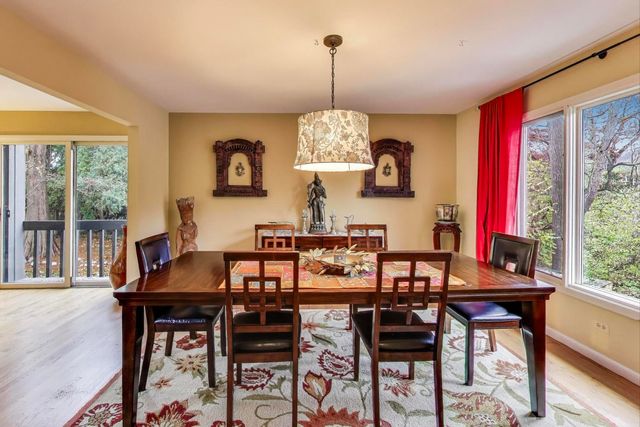 11515 BURR OAK Lane, Burr Ridge, IL 60527