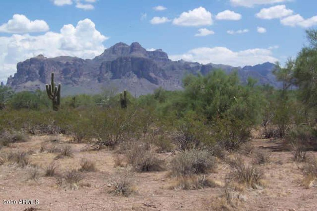 1624 E CONCHO Street 13, Apache Junction, AZ 85119 — exterior