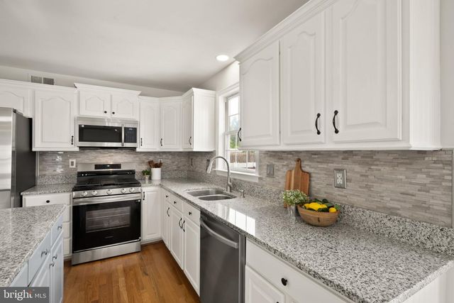 522 MOSBY BLVD, Berryville, VA 22611