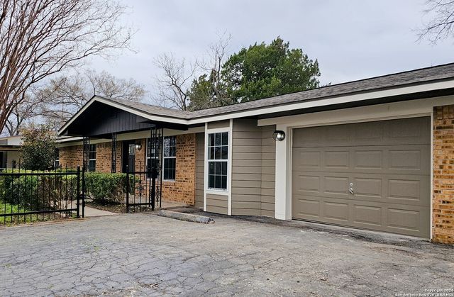 194 Rosewood, New Braunfels, TX 78130