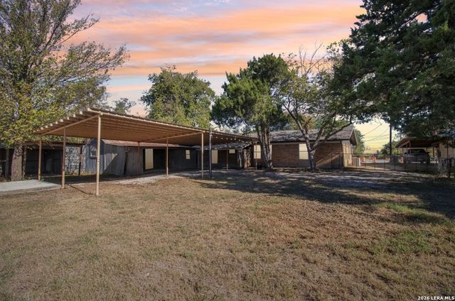 194 Rosewood, New Braunfels, TX 78130