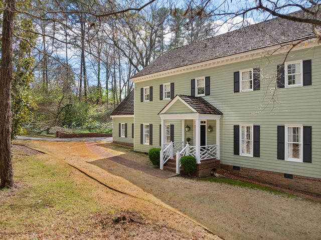 1301 Woodhill Drive, Chattanooga, TN 37405