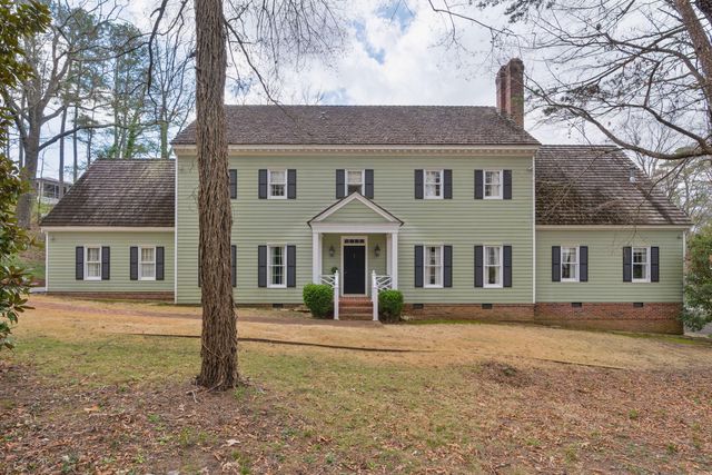 1301 Woodhill Drive, Chattanooga, TN 37405