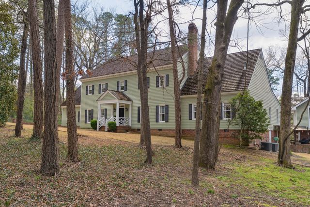 1301 Woodhill Drive, Chattanooga, TN 37405