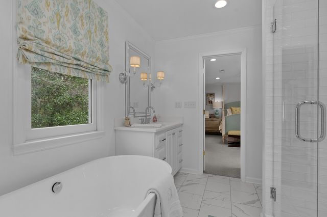 1301 Woodhill Drive, Chattanooga, TN 37405
