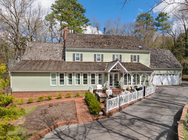 1301 Woodhill Drive, Chattanooga, TN 37405