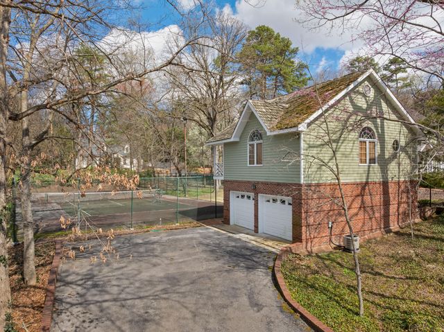 1301 Woodhill Drive, Chattanooga, TN 37405