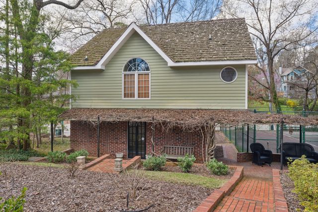1301 Woodhill Drive, Chattanooga, TN 37405