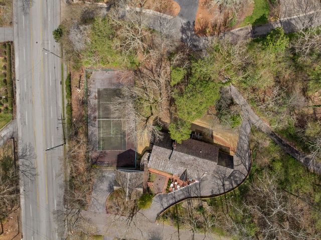 1301 Woodhill Drive, Chattanooga, TN 37405