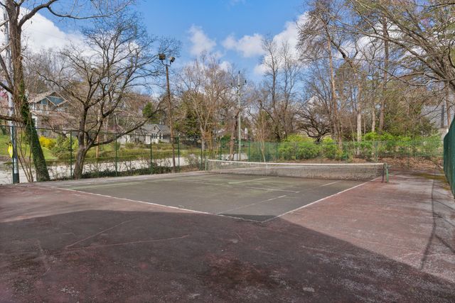 1301 Woodhill Drive, Chattanooga, TN 37405