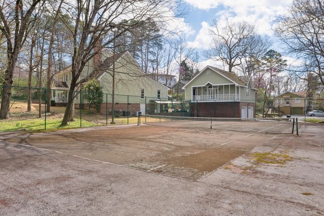 1301 Woodhill Drive, Chattanooga, TN 37405