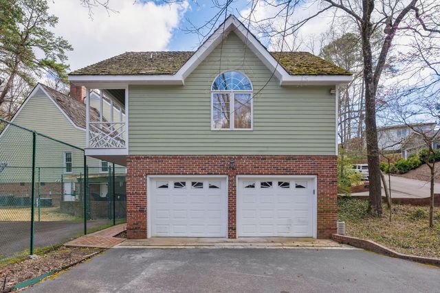 1301 Woodhill Drive, Chattanooga, TN 37405