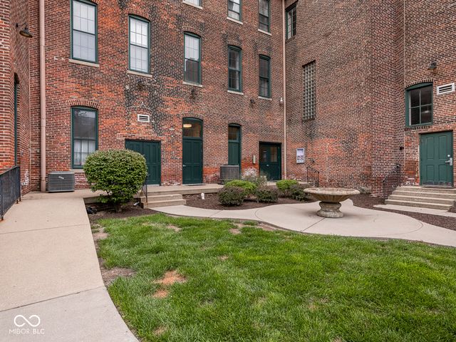 970 Fort Wayne Avenue 301, Indianapolis, IN 46202