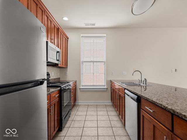 970 Fort Wayne Avenue 301, Indianapolis, IN 46202