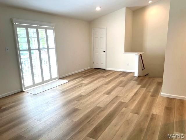 9121 N Swan Circle, Brentwood, MO 63144