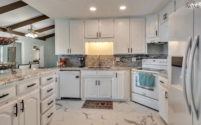 607 SHORELINE DRIVE, Wichita Falls, TX 76308