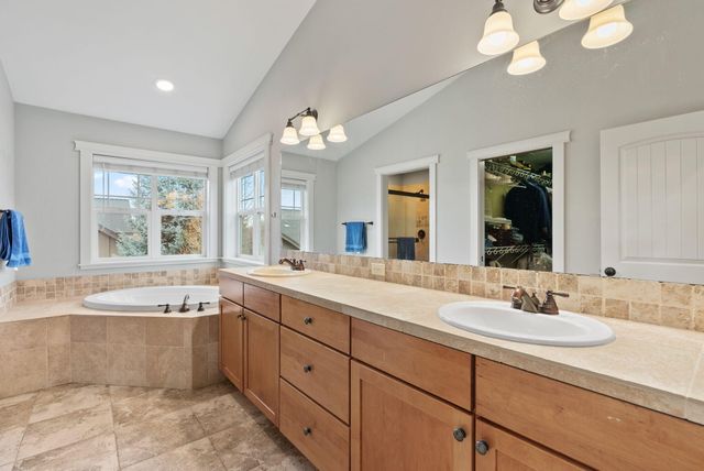 20668 Blanca Drive, Bend, OR 97701