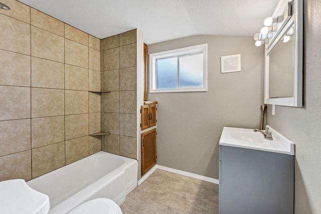 4823 N Lacey St, Spokane, WA 99217