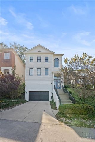 1029 Kinmont Street, Cincinnati, OH 45208