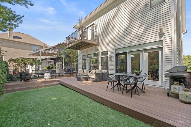 1029 Kinmont Street, Cincinnati, OH 45208
