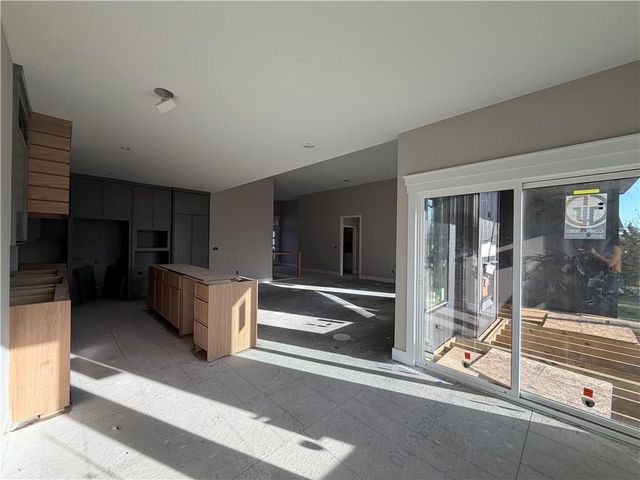 9050 FREEDOM Circle, Lenexa, KS 66227