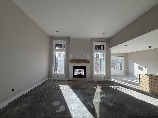 9050 FREEDOM Circle, Lenexa, KS 66227