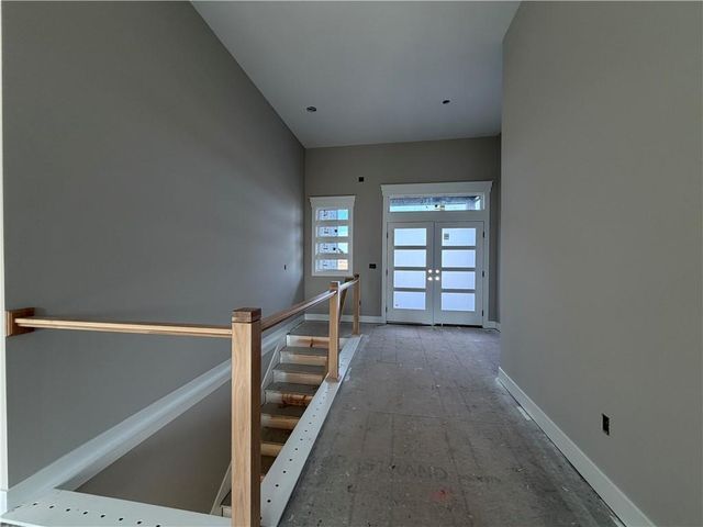 9050 FREEDOM Circle, Lenexa, KS 66227