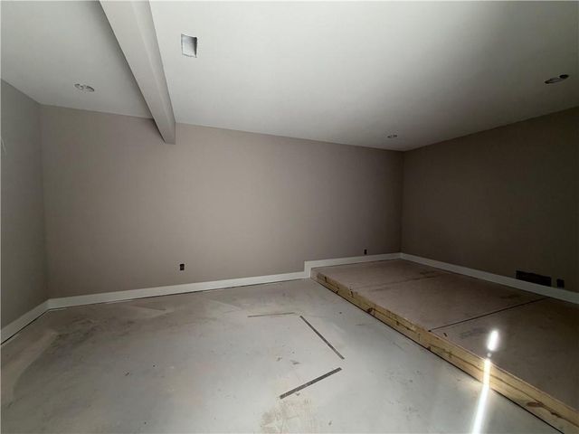 9050 FREEDOM Circle, Lenexa, KS 66227