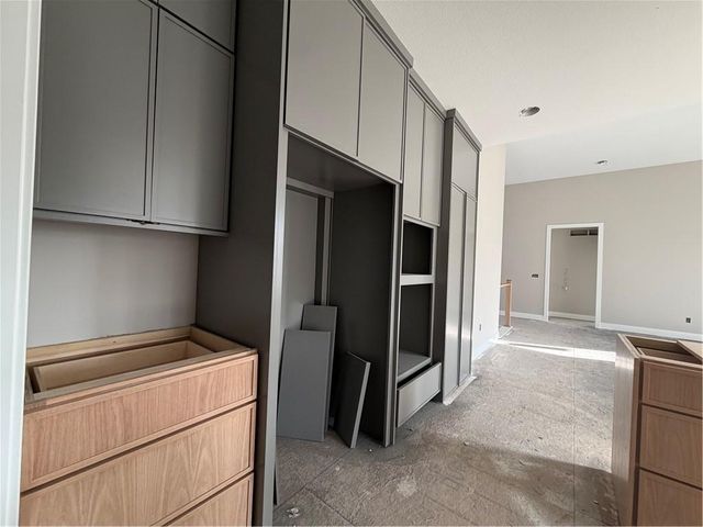 9050 FREEDOM Circle, Lenexa, KS 66227