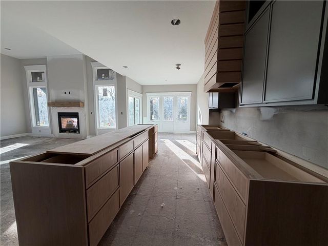 9050 FREEDOM Circle, Lenexa, KS 66227