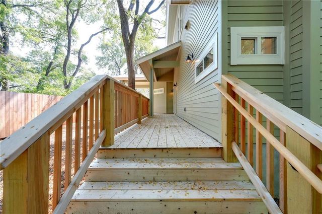 2004 Winsted LN B, Austin, TX 78703