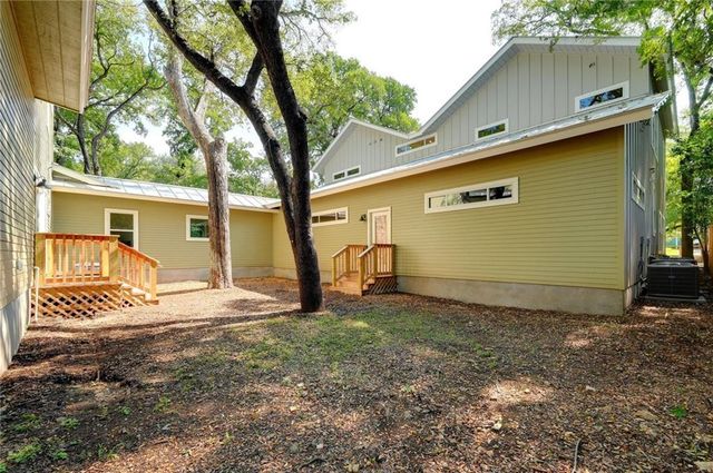 2004 Winsted LN B, Austin, TX 78703