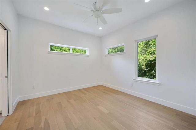2004 Winsted LN B, Austin, TX 78703