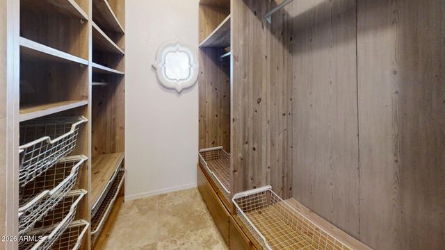 823 W IRIS Drive, Gilbert, AZ 85233