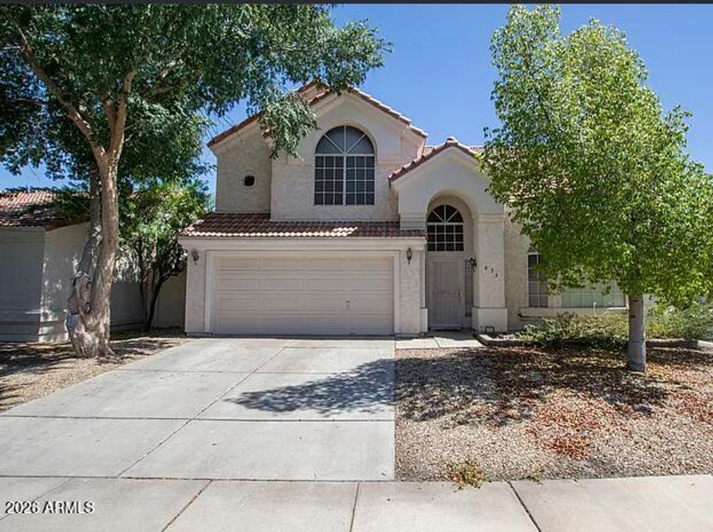 823 W IRIS Drive, Gilbert, AZ 85233